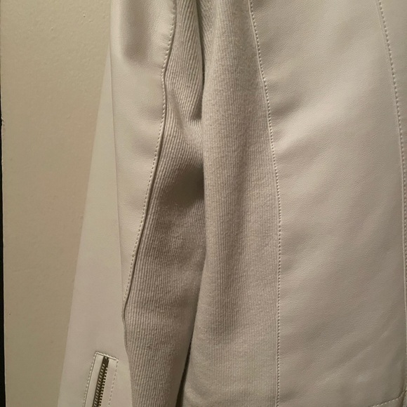White Faux Leather Jacket with Floral Embroidery EUC - Picture 10 of 16